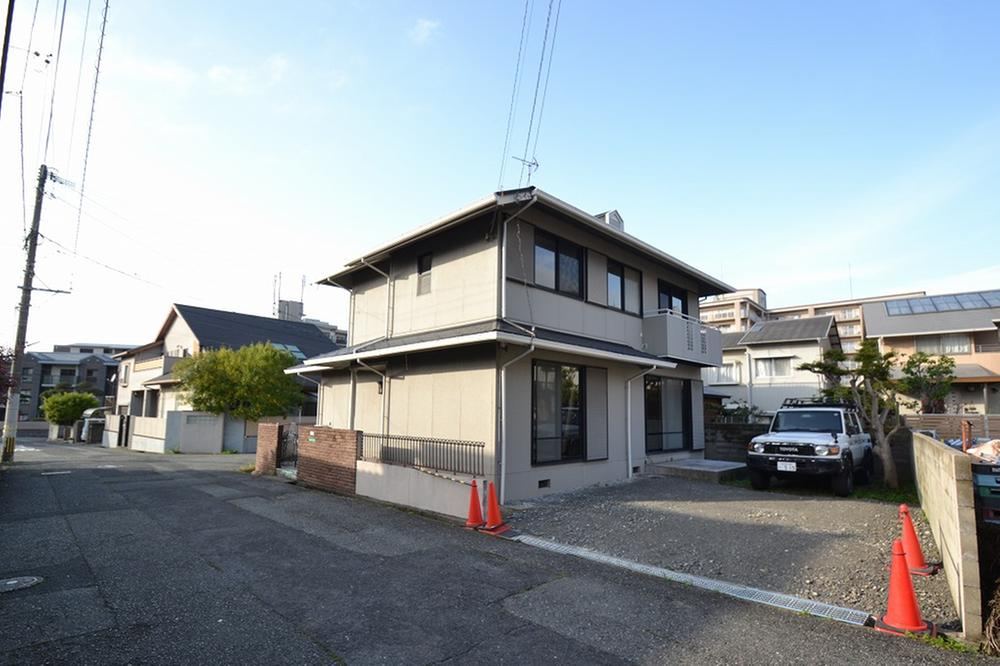 3LDK+S house in Moji Ward, Kitakyushu, Fukuoka - Photo 1