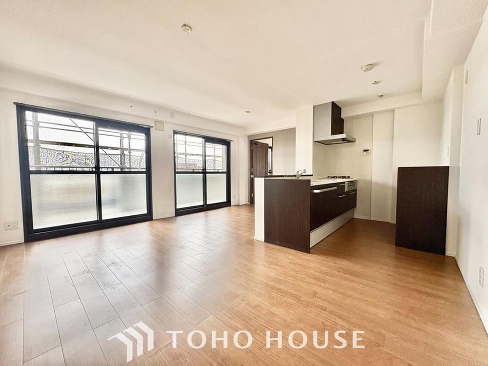 4LDK apartment in Minato Ward, Nagoya, Aichi - Photo 1