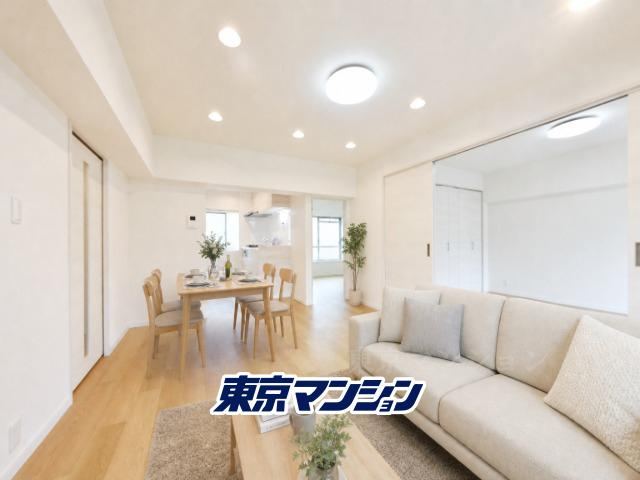 3LDK apartment in Mitaka, Tokyo - Photo 1