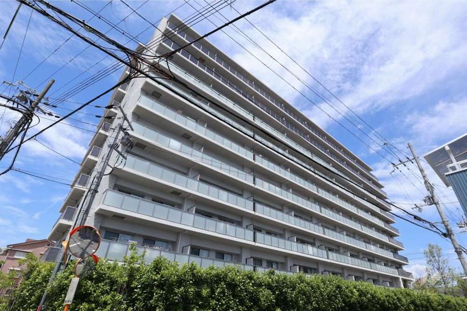 3LDK+S apartment in Takatsuki, Osaka - Photo 1