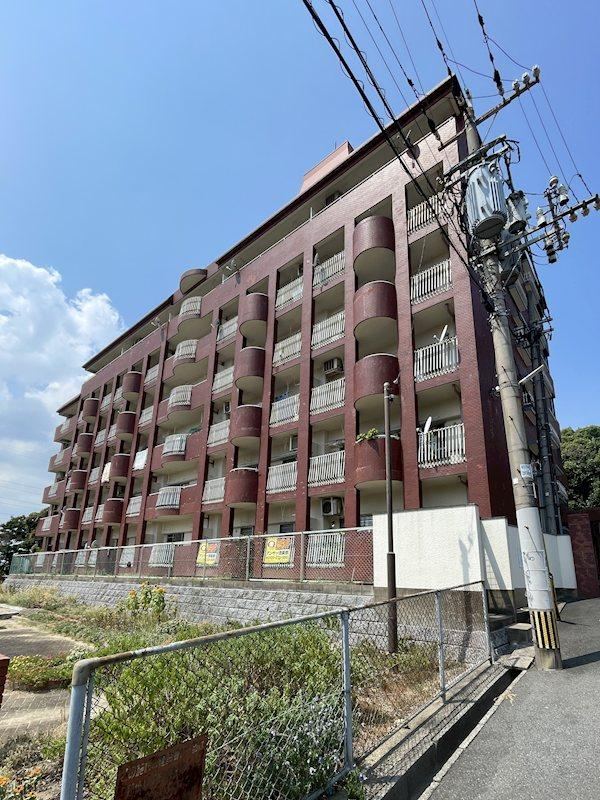 3LDK apartment in Yahatanishi Ward, Kitakyushu, Fukuoka - Photo 1