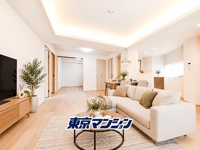 3LDK apartment in Shinjuku Ward, Tokyo - Photo 1
