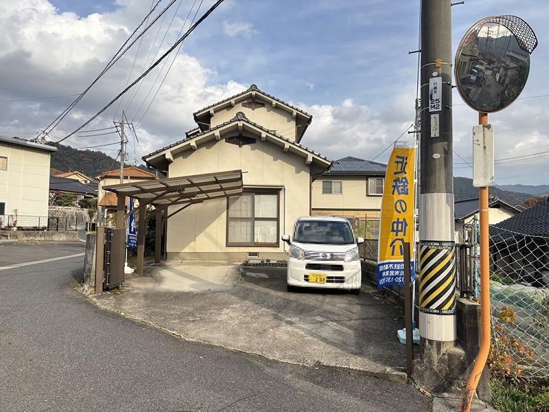 5LDK house in Asakita Ward, Hiroshima - Photo 1
