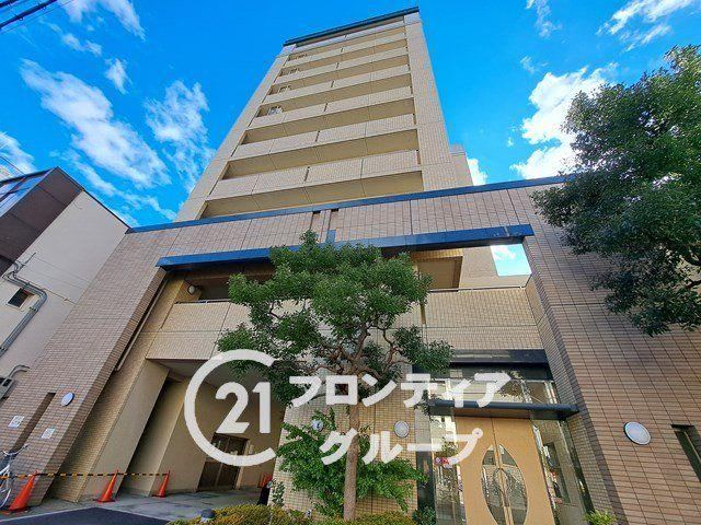 2LDK apartment in Higashiosaka, Osaka - Photo 1