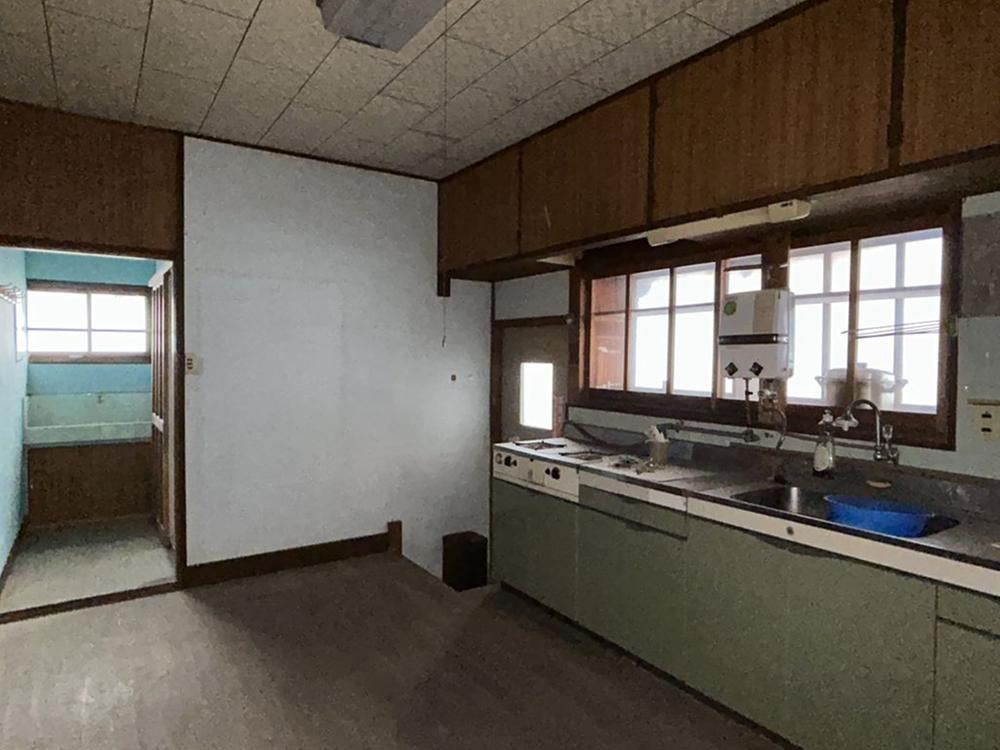 3DK house in Shikokuchuo, Ehime - photo 2