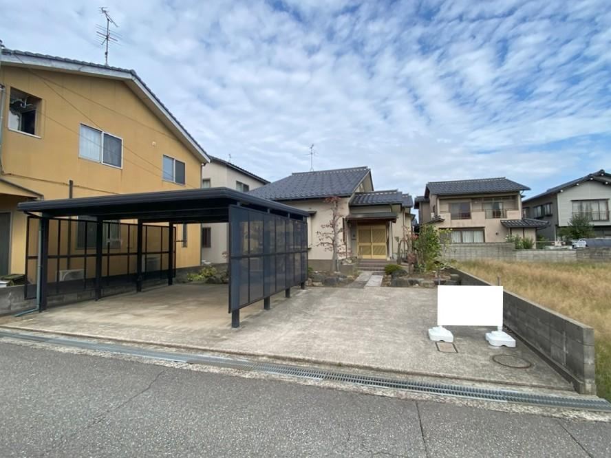 2LDK+S house in Kanazawa, Ishikawa - Photo 1