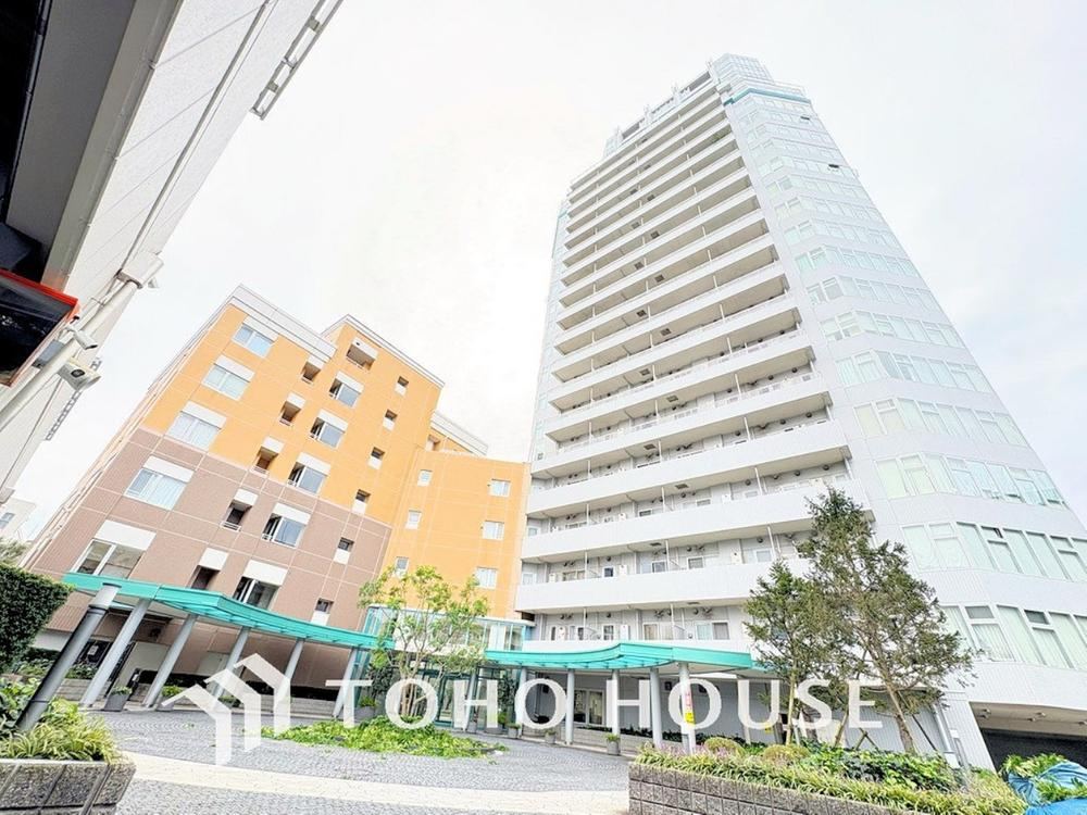 3LDK apartment in Shinagawa Ward, Tokyo - Photo 1