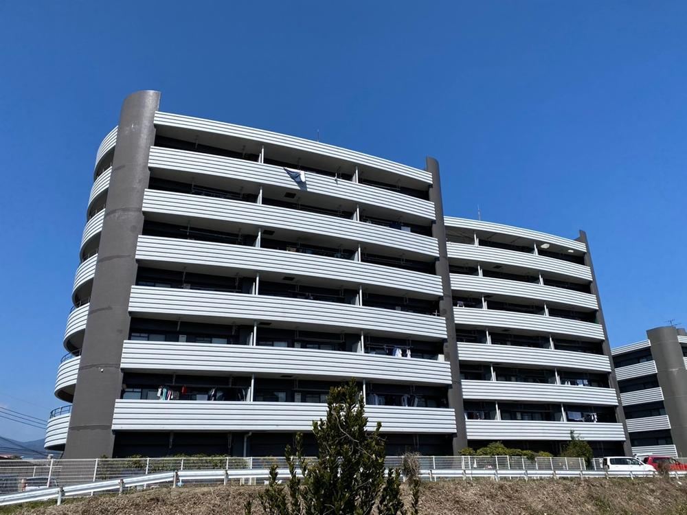3LDK apartment in Kokuraminami Ward, Kitakyushu, Fukuoka - Photo 1