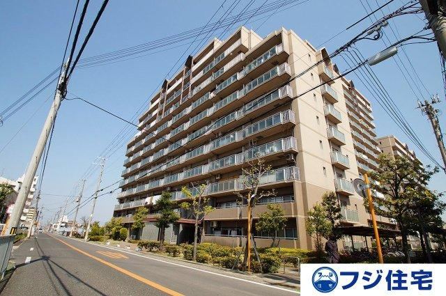 3LDK apartment in Kaizuka, Osaka - Photo 1