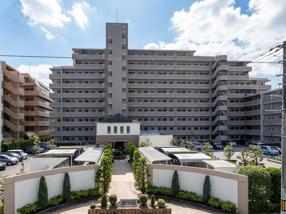 3LDK apartment in Kawanishi, Hyogo - Photo 1