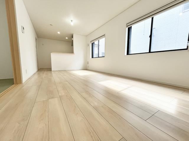 4LDK house in Soka, Saitama - Photo 1