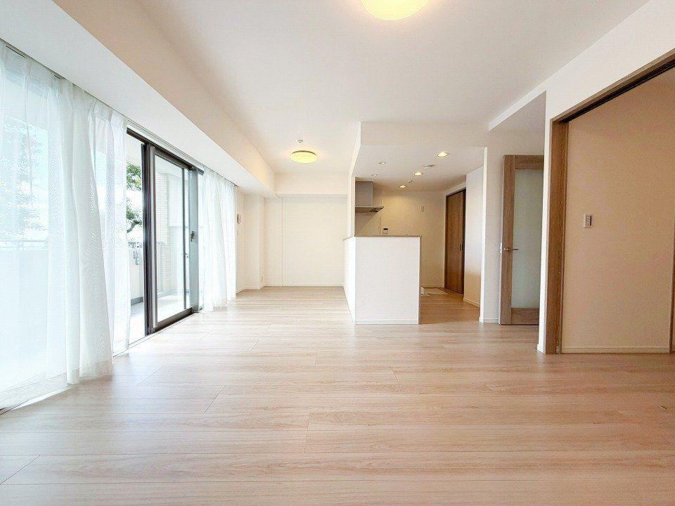 3LDK apartment in Nada Ward, Kobe, Hyogo - Photo 1