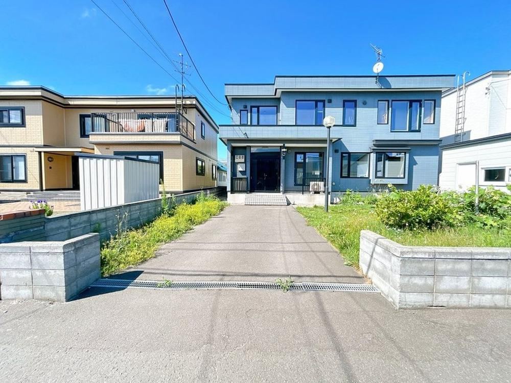 4LDK+S house in Kita Ward, Sapporo, Hokkaido - Photo 1