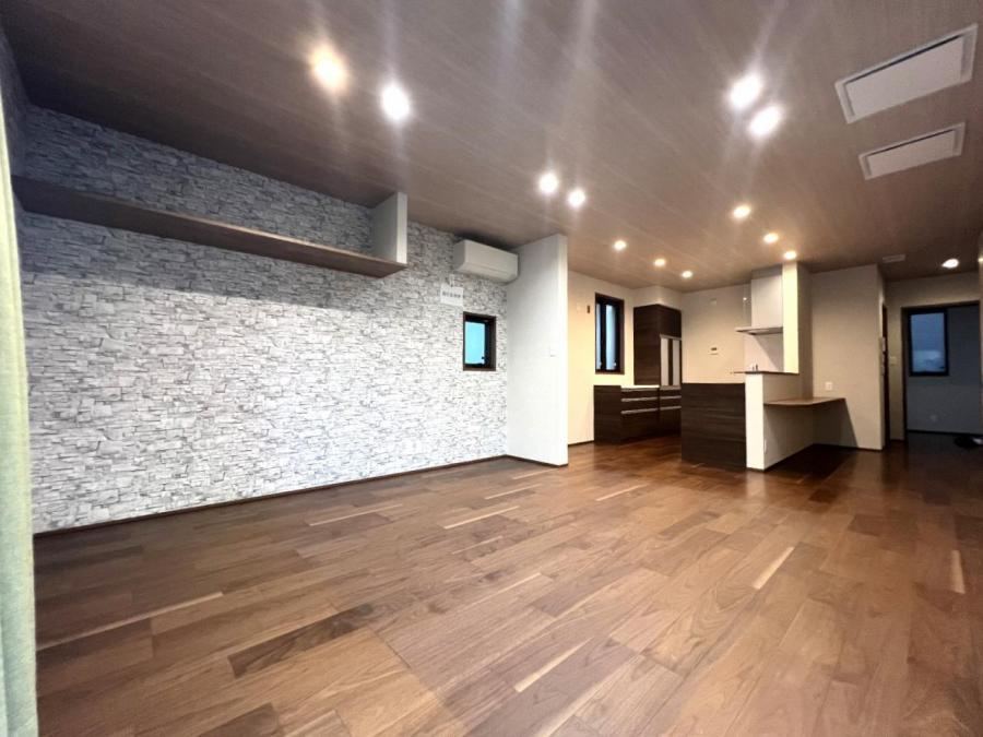 4LDK house in Minuma Ward, Saitama - Photo 1