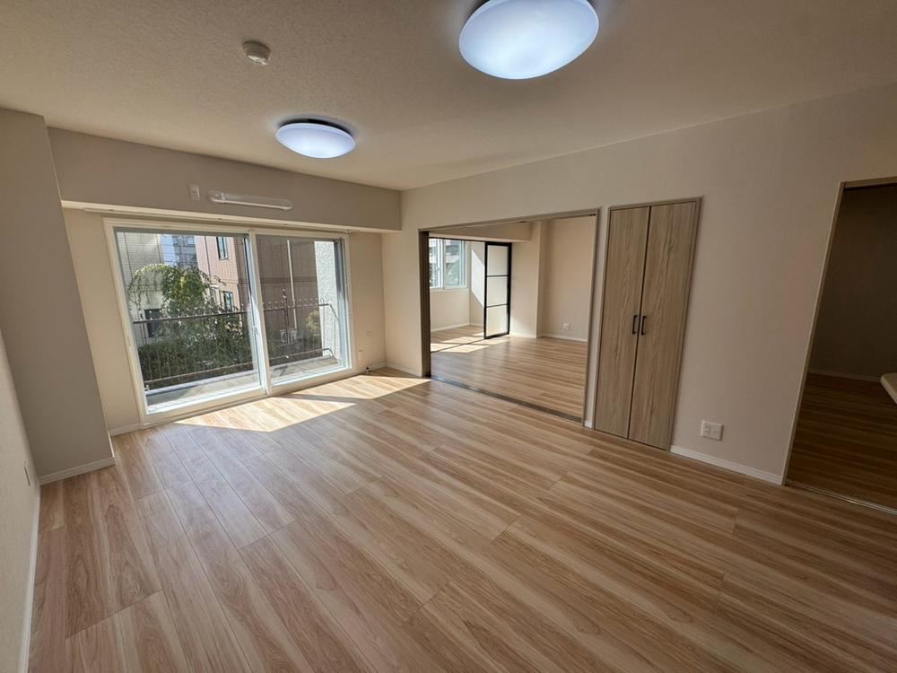3LDK apartment in Chuo Ward, Sapporo, Hokkaido - Photo 1