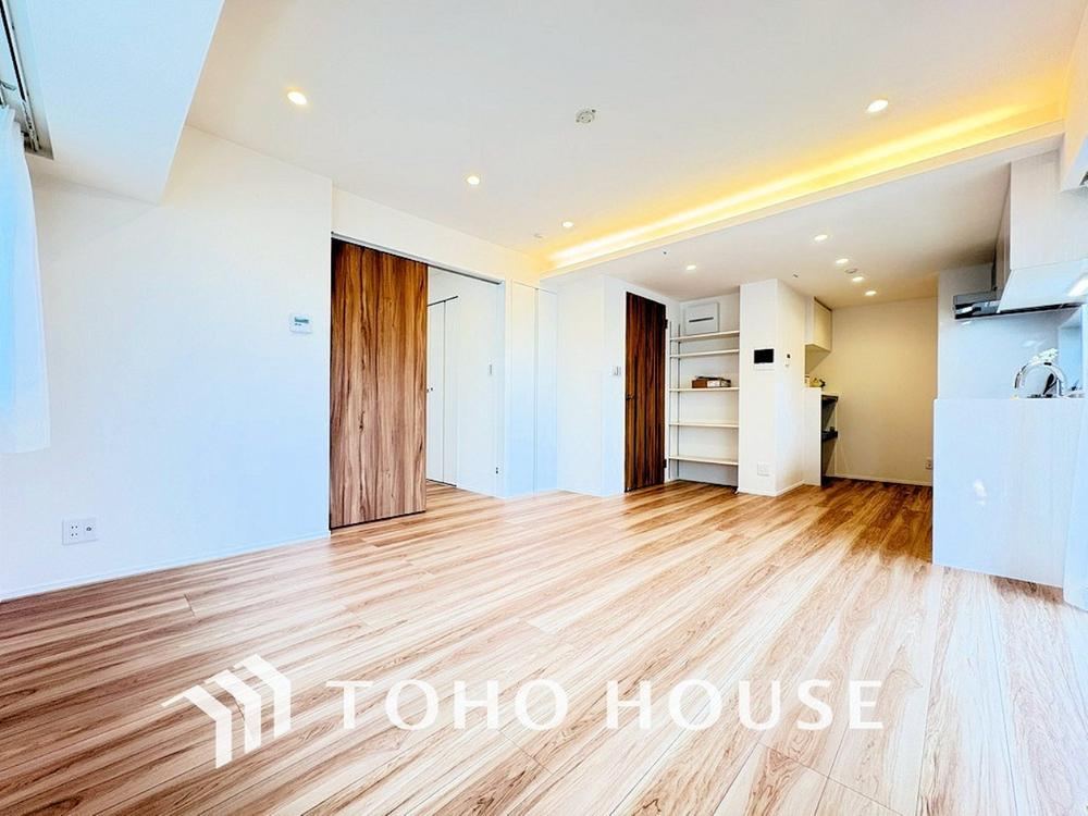 1LDK+S apartment in Shinjuku Ward, Tokyo - Photo 1
