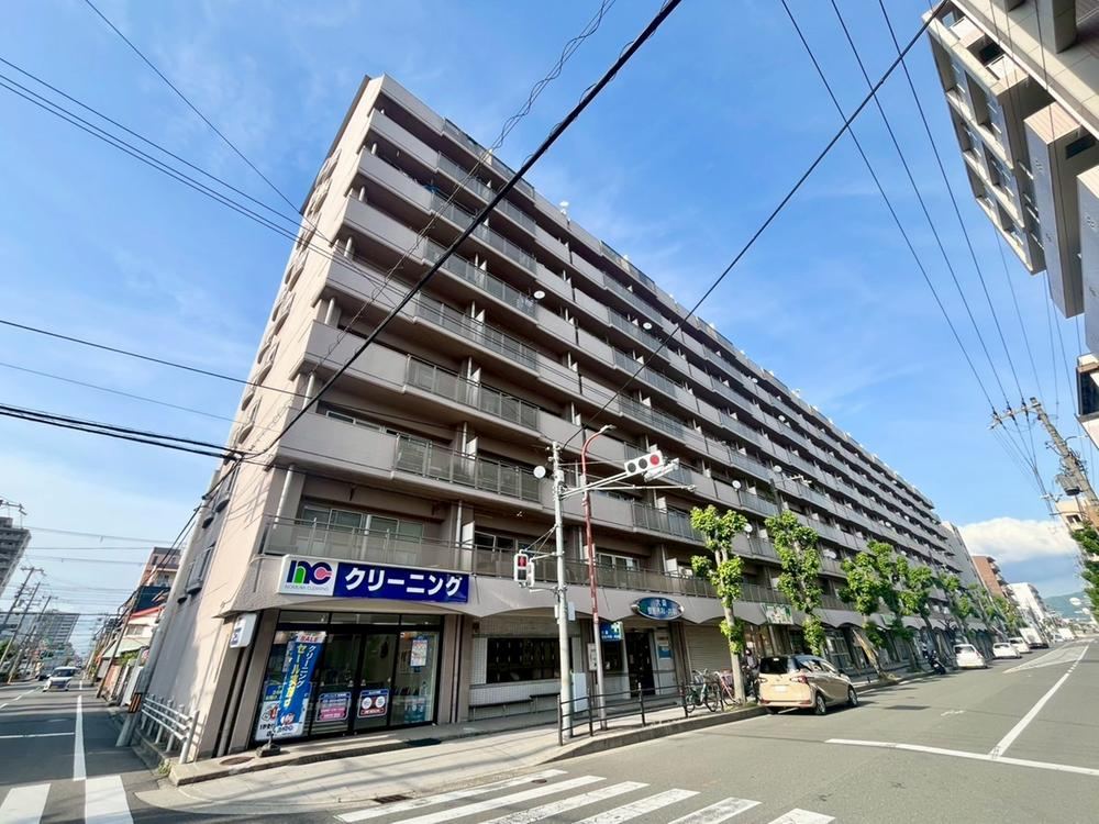 2LDK+S apartment in Tsurumi Ward, Osaka - Photo 1