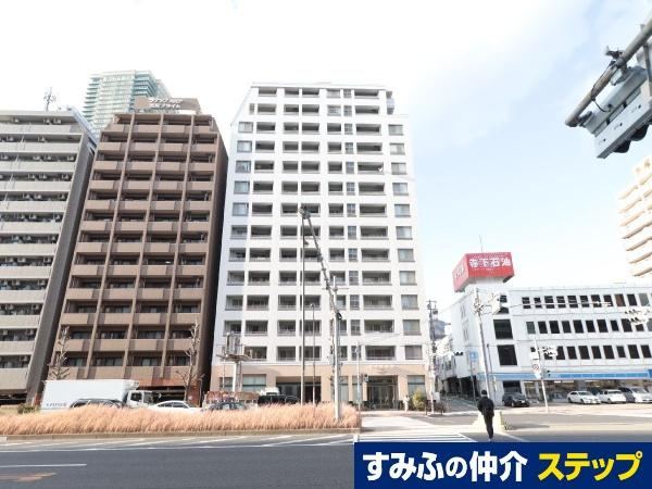 3LDK apartment in Chuo Ward, Kobe, Hyogo - Photo 1