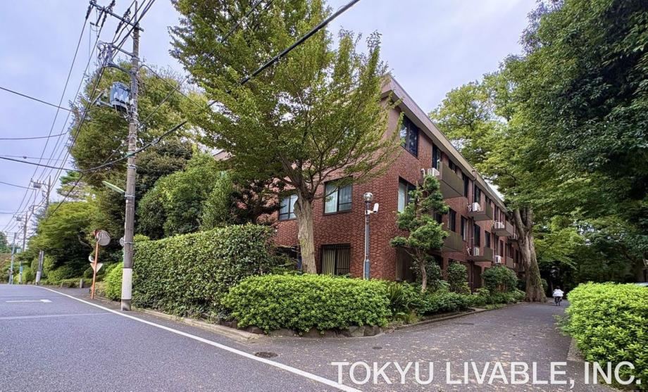 2LDK apartment in Setagaya Ward, Tokyo - Photo 1