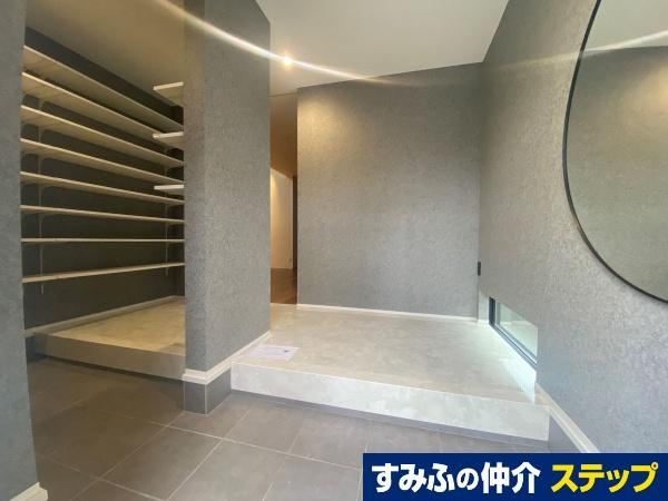 3LDK house in Sakai Ward, Sakai, Osaka - Photo 1