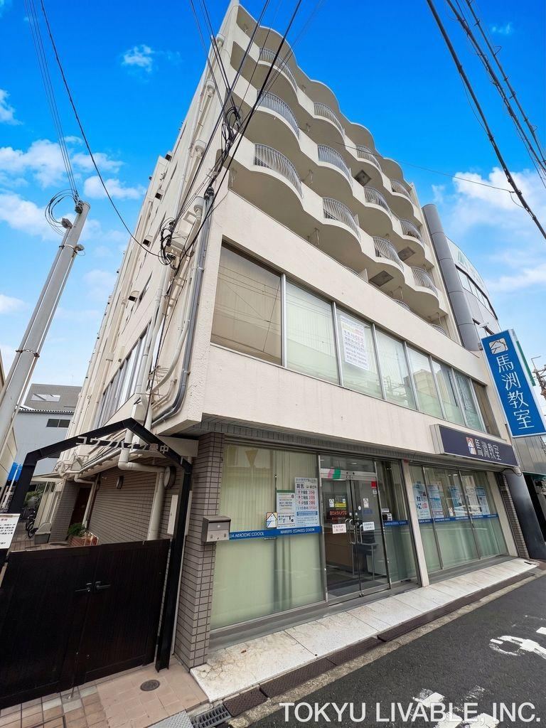 studio apartment in Toyonaka, Osaka - Photo 1