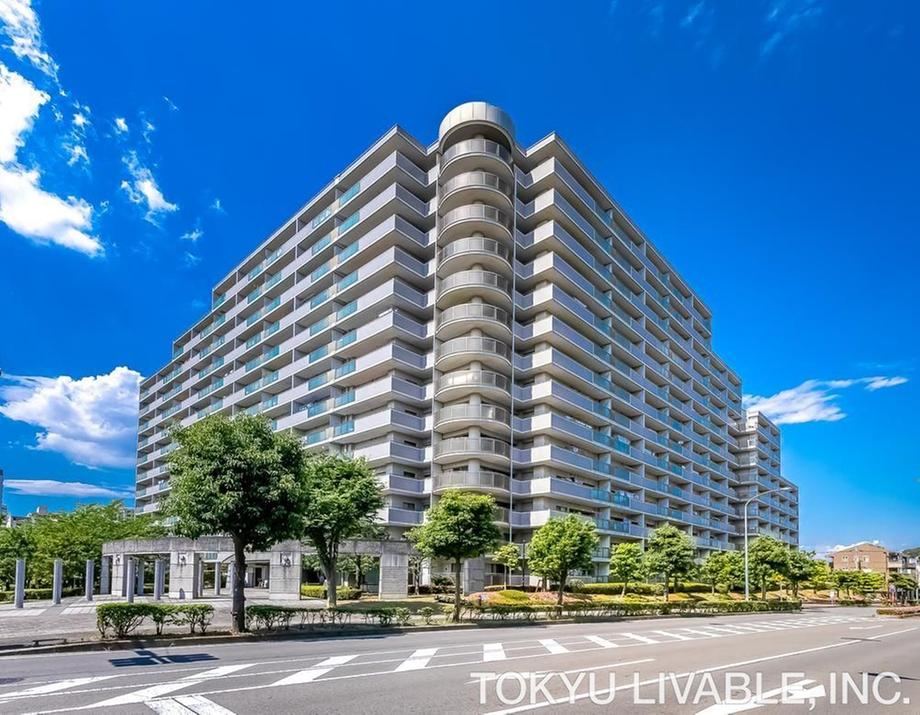 3LDK apartment in Tsuzuki Ward, Yokohama, Kanagawa - Photo 1