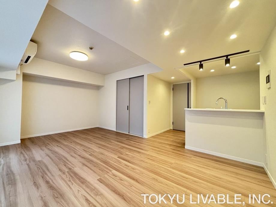2LDK apartment in Kawasaki Ward, Kawasaki, Kanagawa - Photo 1