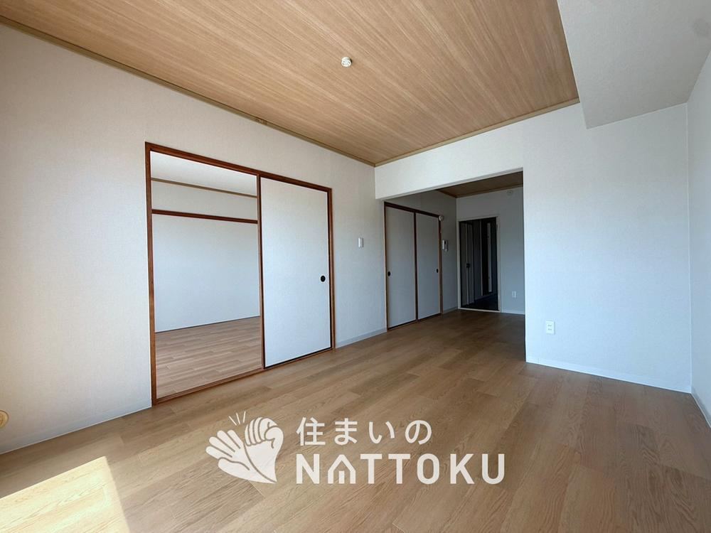 4LDK+S apartment in Hirakata, Osaka - Photo 1
