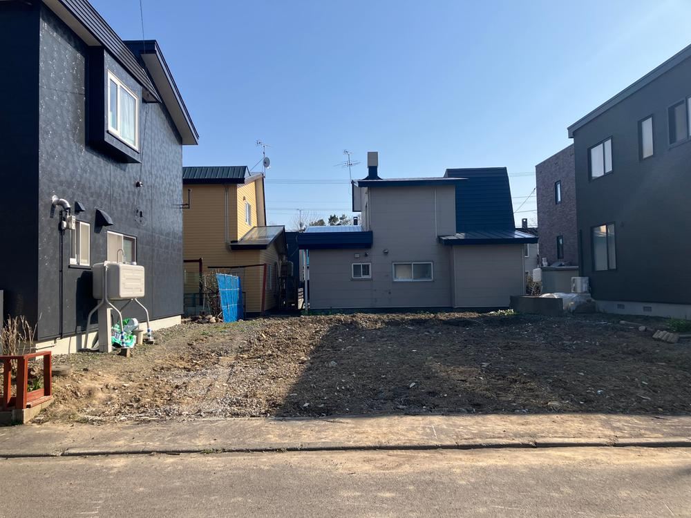 157 m² land in Kita Ward, Sapporo, Hokkaido - Photo 1