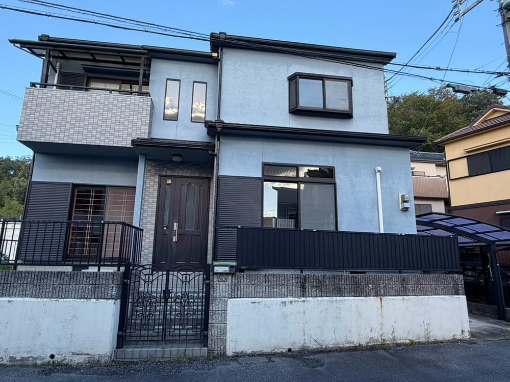 4LDK house in Ikoma, Nara - Photo 1