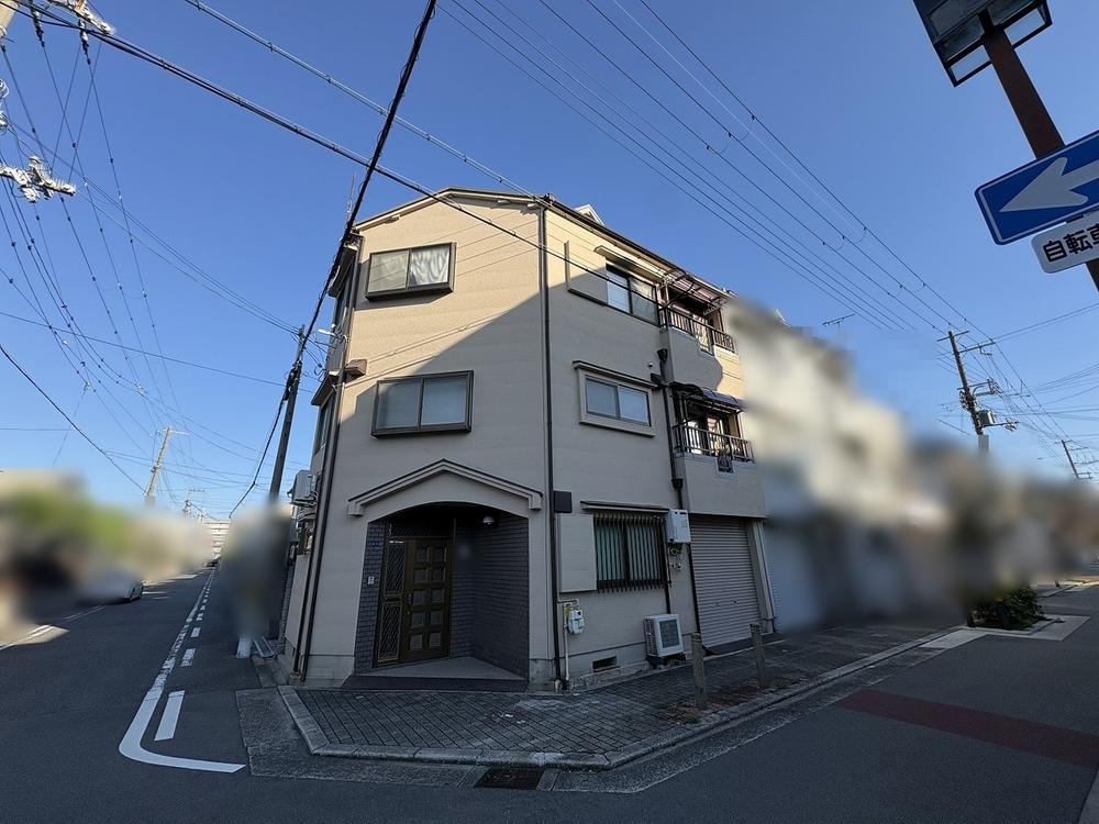 5LDK house in Asahi Ward, Osaka - Photo 1