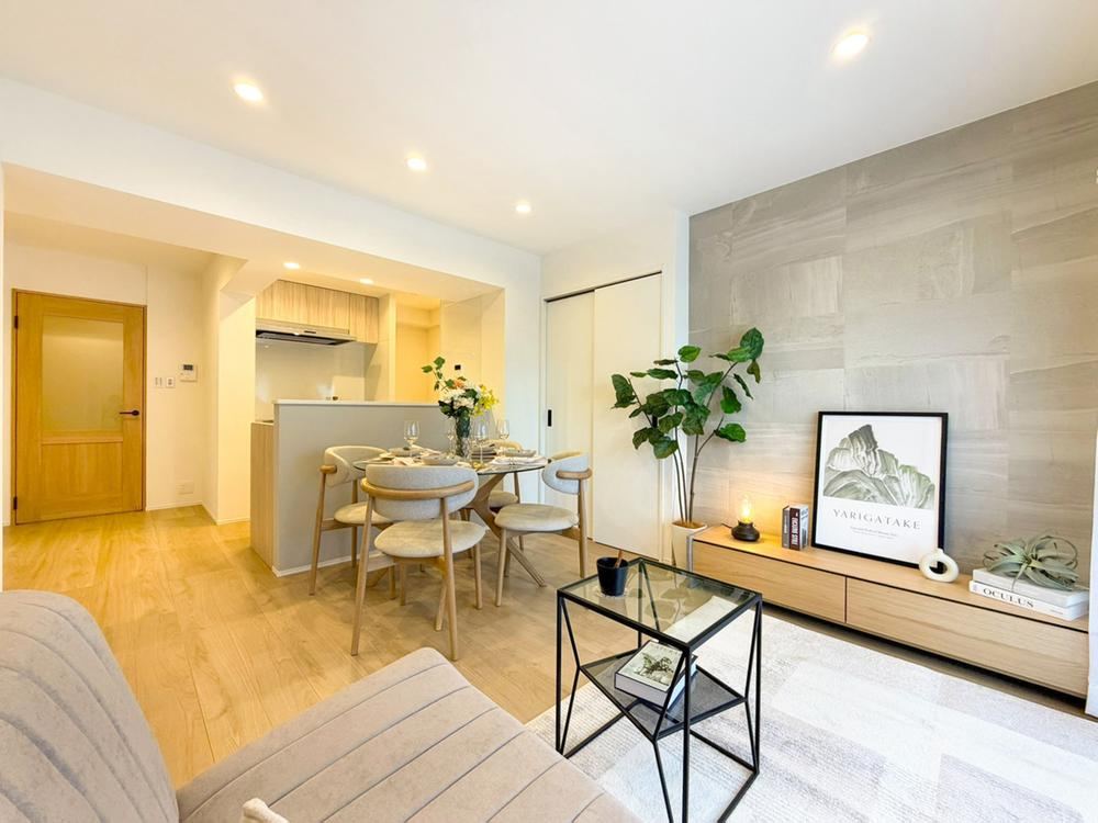 2LDK+S apartment in Mitaka, Tokyo - Photo 1
