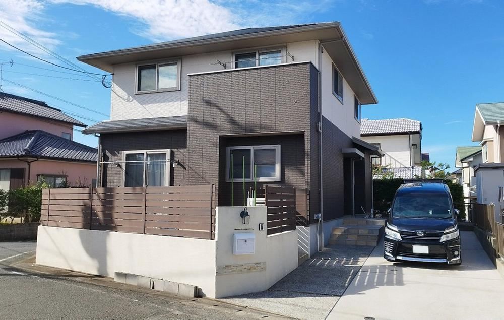 4LDK house in Chikushino, Fukuoka - Photo 1