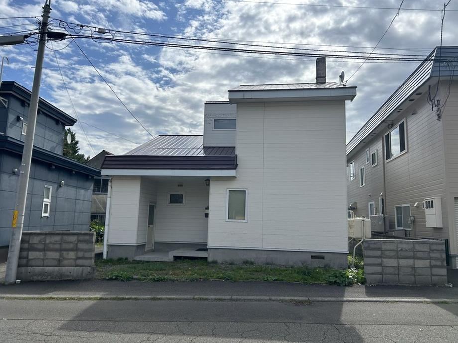 187 m² land in Toyohira Ward, Sapporo, Hokkaido - Photo 1