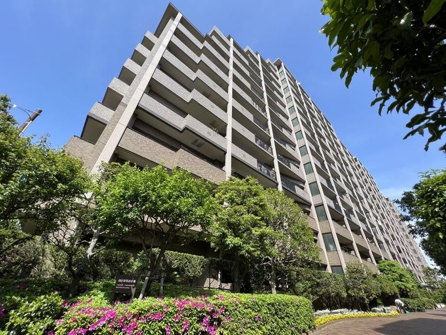 2LDK+S apartment in Itabashi Ward, Tokyo - Photo 1