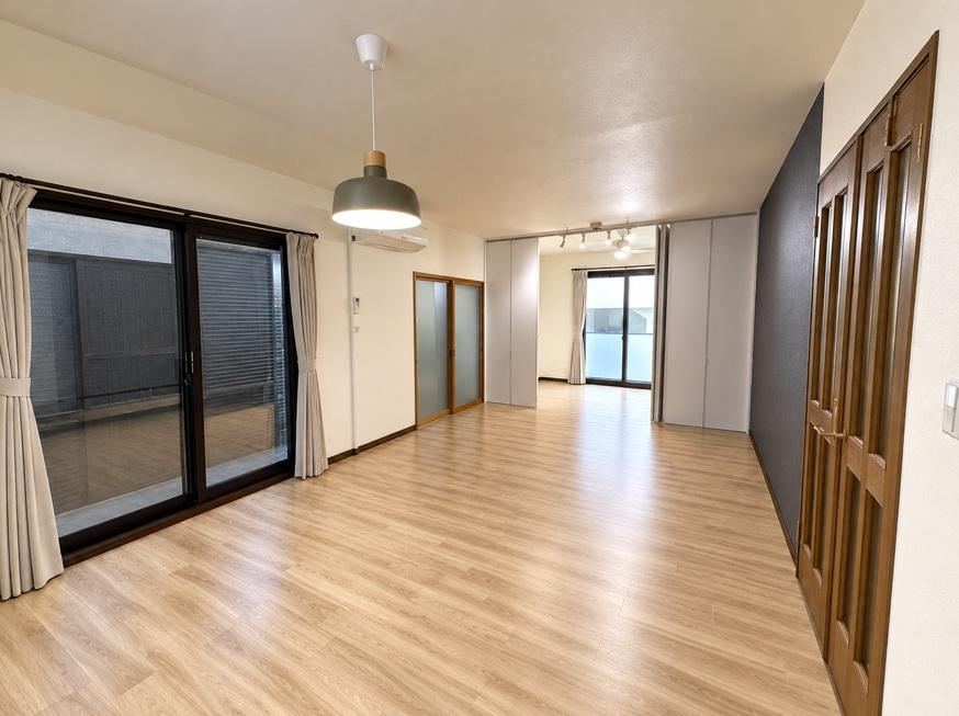 3LDK+S house in Higashiyodogawa Ward, Osaka - Photo 1