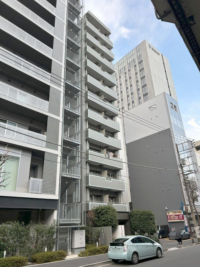 2LDK apartment in Chiyoda Ward, Tokyo - Photo 1