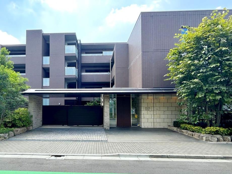 3LDK apartment in Suginami Ward, Tokyo - Photo 1