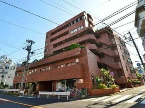 2LDK apartment in Nakano Ward, Tokyo - Photo 1