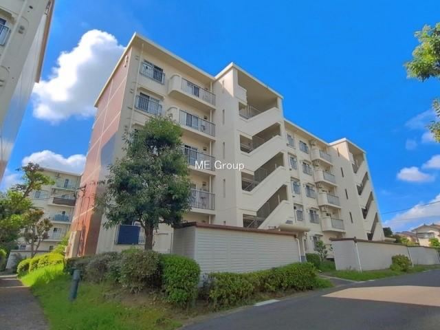 2LDK apartment in Fujisawa, Kanagawa - Photo 1