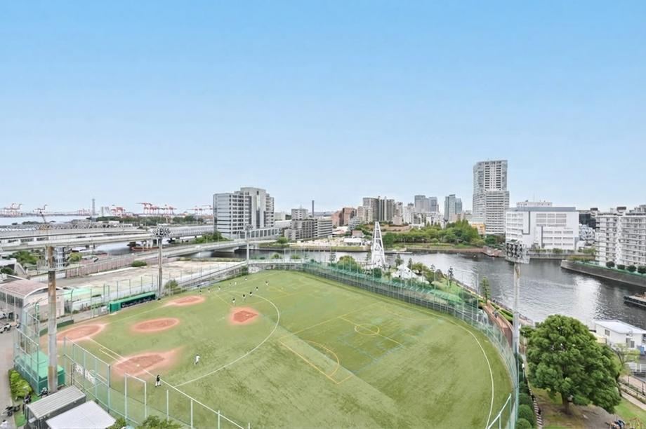 3LDK apartment in Shinagawa Ward, Tokyo - Photo 1