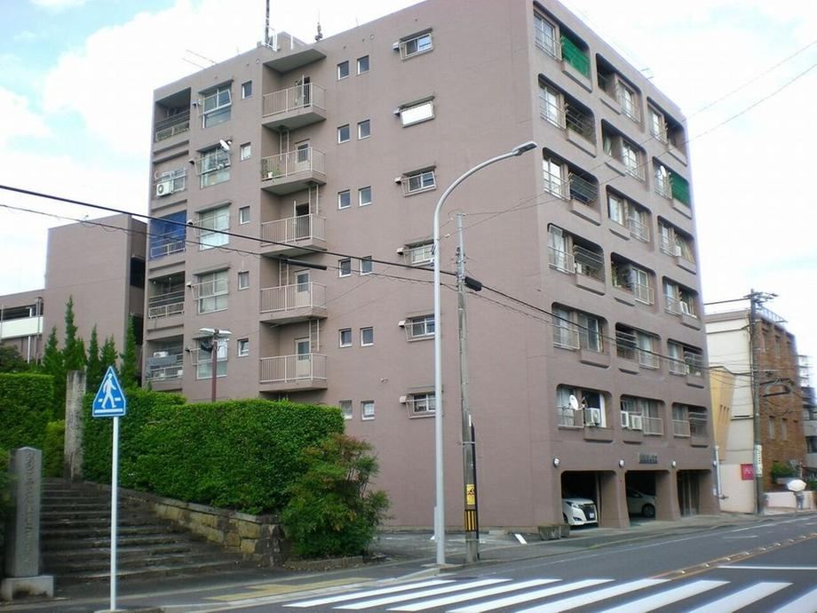 2LDK apartment in Showa Ward, Nagoya, Aichi - Photo 1