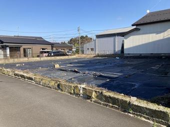 plot of land in Komitama