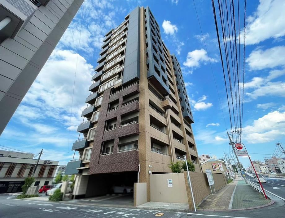 3LDK apartment in Yahatanishi Ward, Kitakyushu, Fukuoka - Photo 1