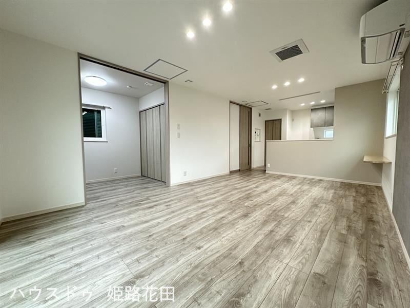 4LDK house in Himeji, Hyogo - Photo 1