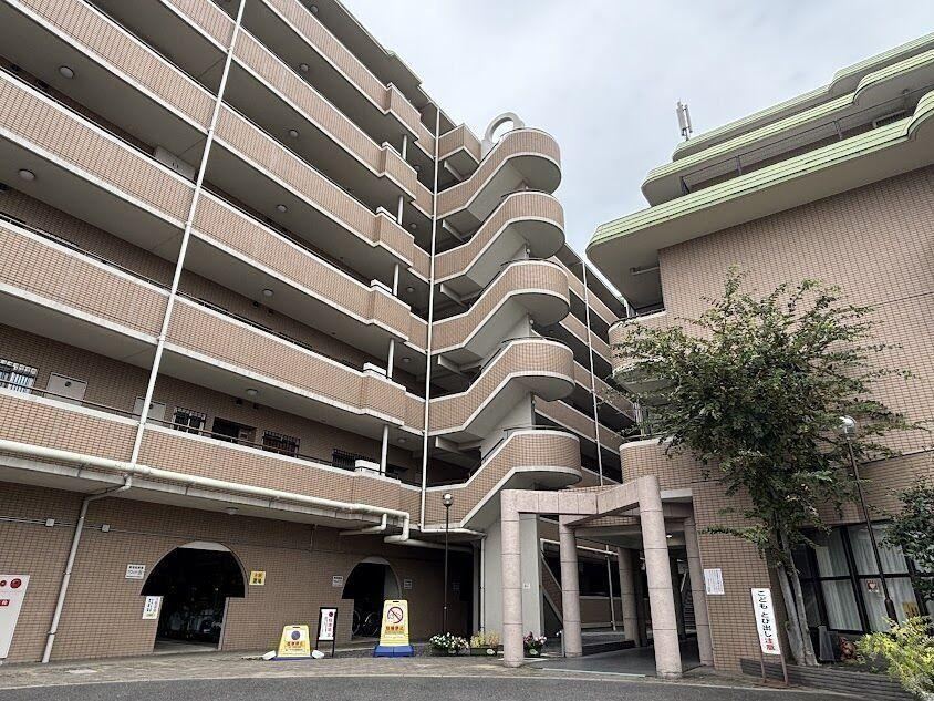 3LDK apartment in Uji, Kyoto - Photo 1