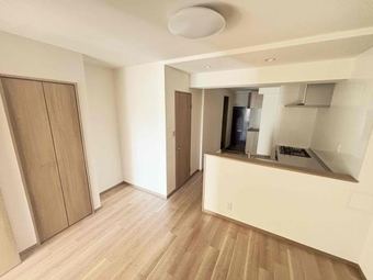 2LDK apartment in Higashiyama Ward