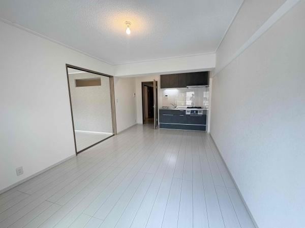 3LDK apartment in Yamashina Ward, Kyoto - Photo 1