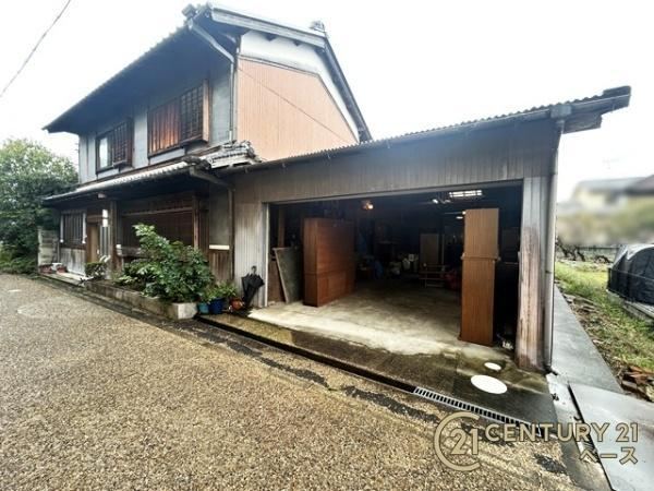 7LDK house in Tawaramoto, Shiki District, Nara - Photo 1