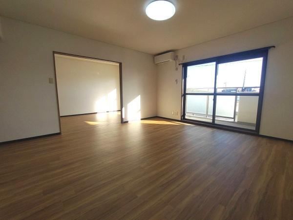 4LDK apartment in Tempaku Ward, Nagoya, Aichi - Photo 1